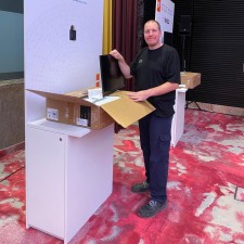Fabian bei der Arbeit
