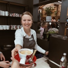 Tabea bei der Arbeit