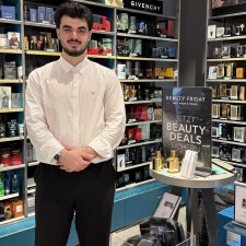 Yusuf Emre bei der Arbeit