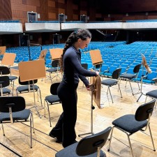 Jasmin Isabel bei der Arbeit