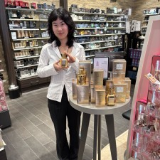 Yuxin bei der Arbeit