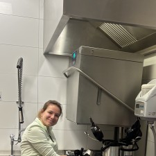 Maria bei der Arbeit