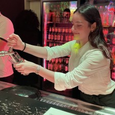 Maria-Yvette bei der Arbeit