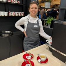 Annemarie bei der Arbeit