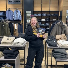 Rebekka Sara Manuela bei der Arbeit