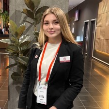 Polina bei der Arbeit