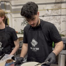 Yusuf Emre bei der Arbeit