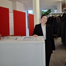 Alexandra bei der Arbeit