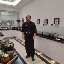 Amirmohammad bei der Arbeit