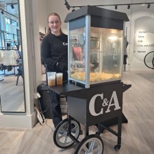 Sarah bei der Arbeit