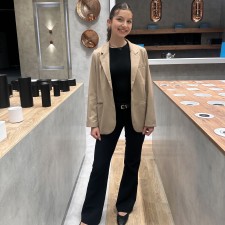 Mara Joelle arbeitet als Messehost/ess (m/w/d) auf der Messe