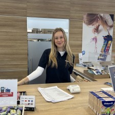 Sophie Karoline bei der Arbeit