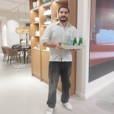 Amirmohammad bei der Arbeit