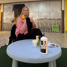 Sitadevi bei der Arbeit