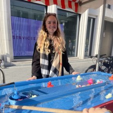 Coralie bei der Arbeit