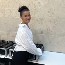 Vyara bei der Arbeit