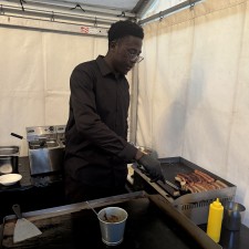 Valdex Jolain bei der Arbeit