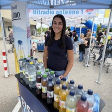 Adrielly Vitoria bei der Arbeit