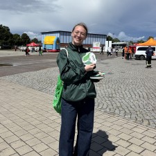 Luka Zoe Friederike bei der Arbeit