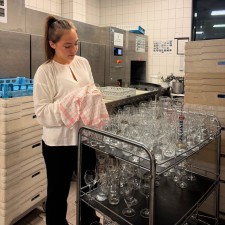 Helena bei der Arbeit