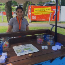 Lina arbeitet als Promoter/in (m/w/d) auf der Messe
