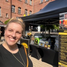Anja bei der Arbeit