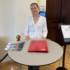 Lara bei der Arbeit