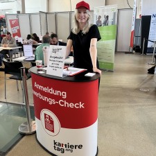 Alina bei der Arbeit