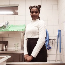 Ruth Oluwatosin bei der Arbeit