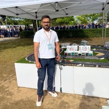 Rameezkhan Usmankhan bei der Arbeit